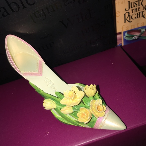 Just the right shoe NWB!  step into nature daffodil hope  Excellent Condition - Picture 2 of 7